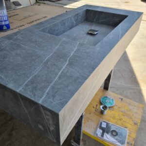 TOP BAGNO NEOLITH ZAHA STONE SU MISURA